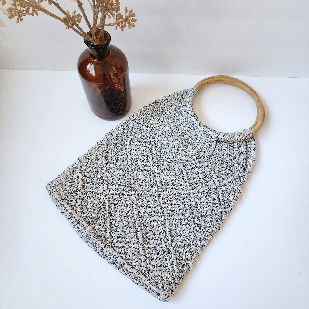 Handheld Woven summer bag wood circle handle